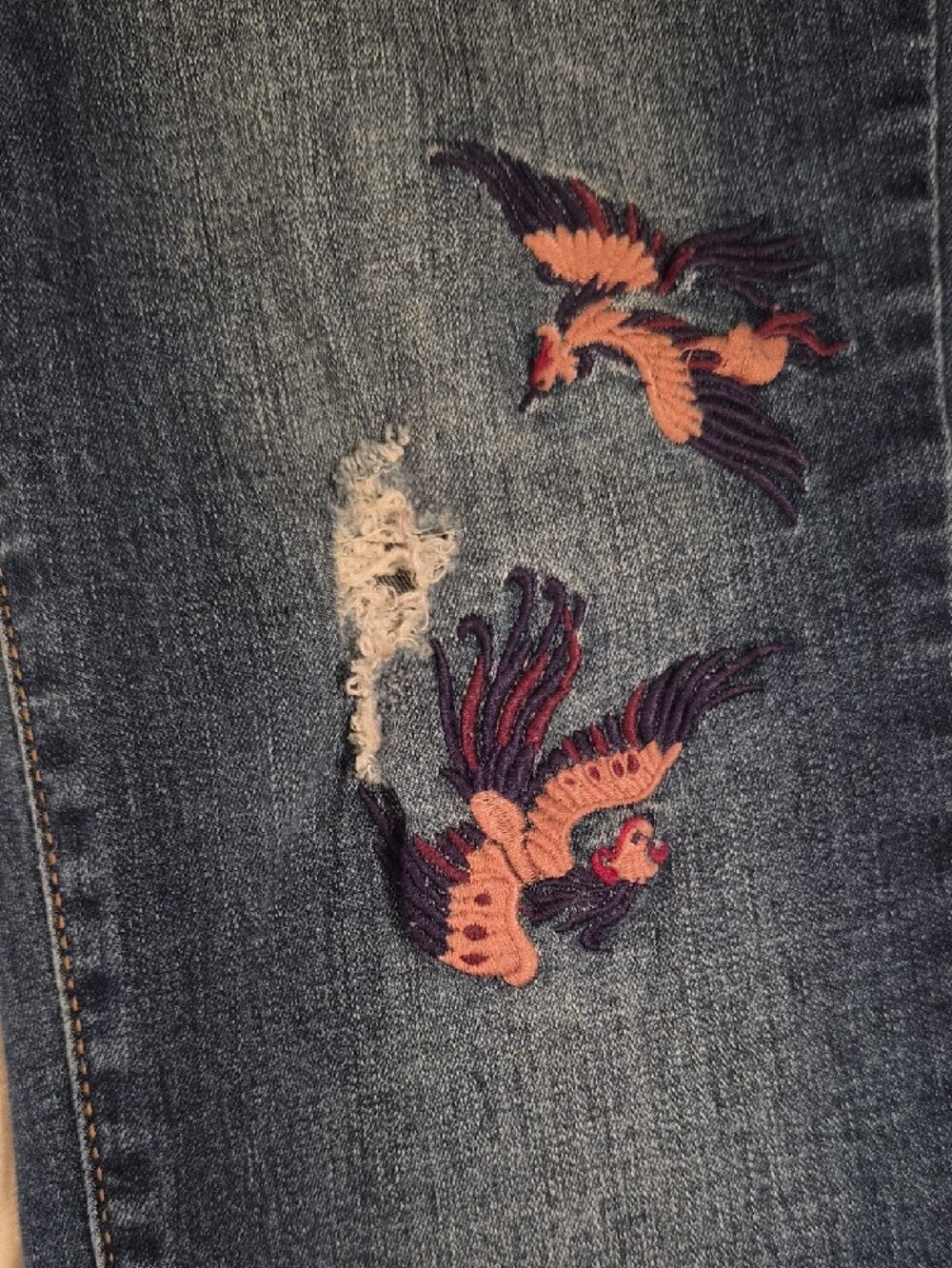 Kensie Japanese Phoenix Embroidered Ankle Skinny Jeans- Size 12/31 - Picture 8 of 10
